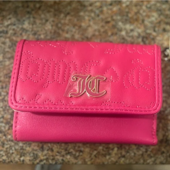 Juicy Couture Los Angeles - Picture 1 of 8